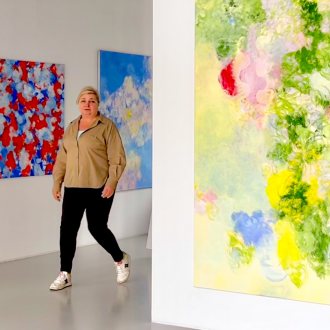 Andrea Bischof "into color" in der Galerie Walker