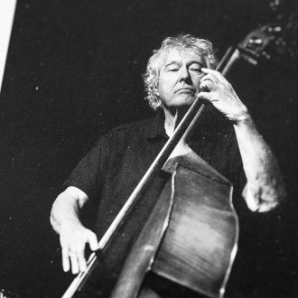 Bassist Arild Andersen, (c) Gilbert Waldner (vom Booklet des ECM Albums)